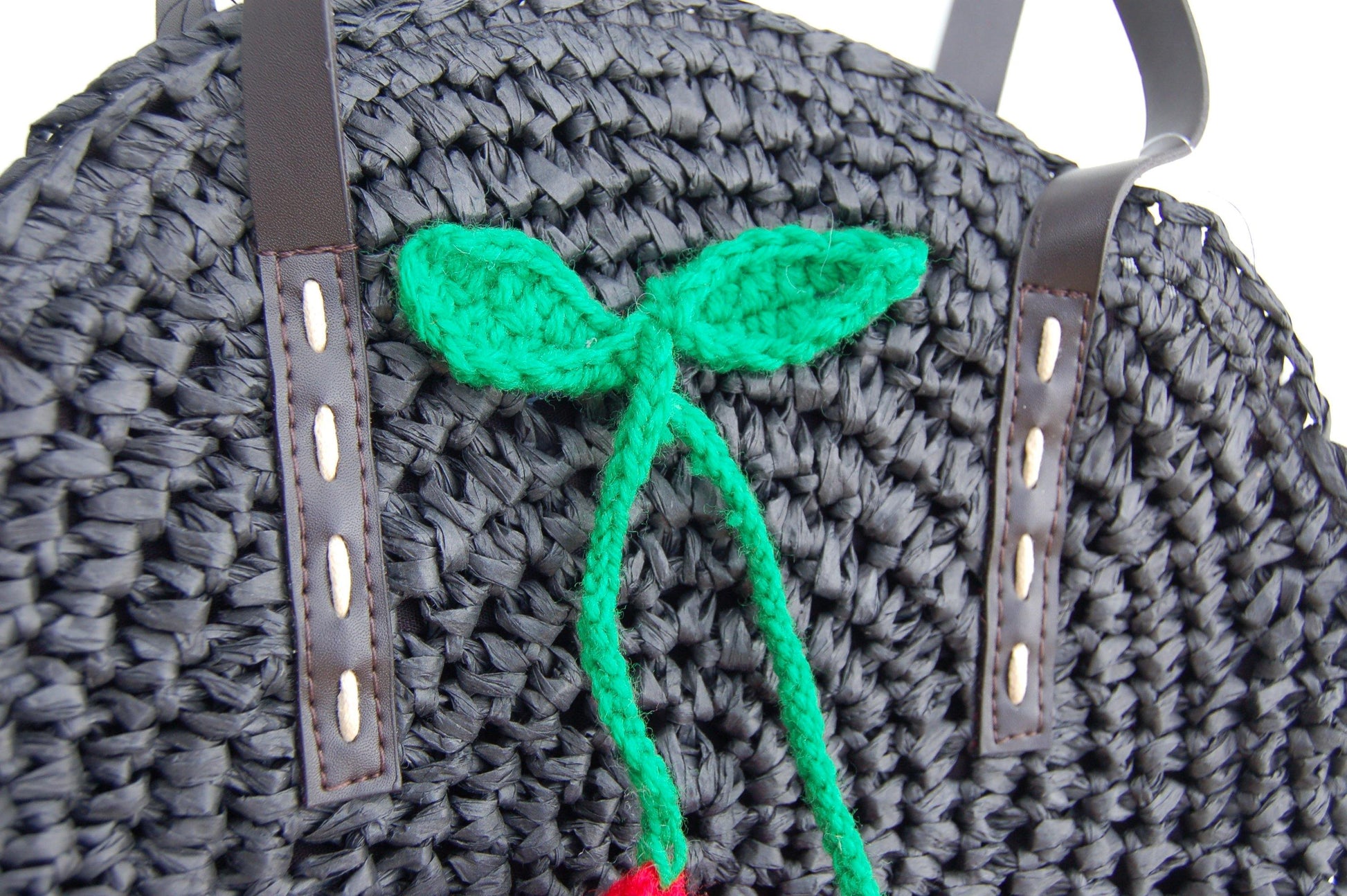 Sac avec pompons tricotés cerises - SHANTHARY FASHION
